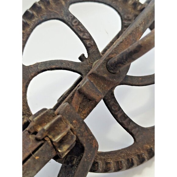 Antique Vintage 1908 Taplin MFG. Co.  Light Running Egg Beater - Picture 3 of 13